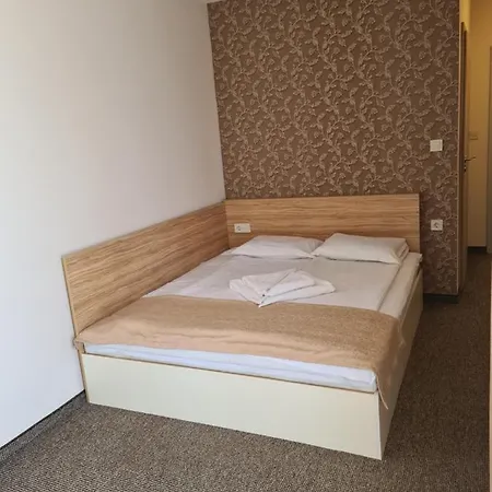 Mida 奥布佐尔