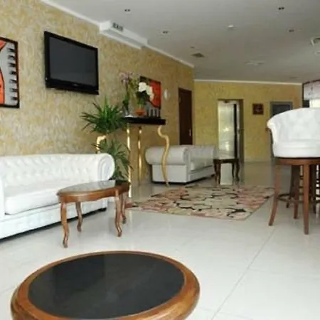 Hotell Mida Slăntjev Brjag